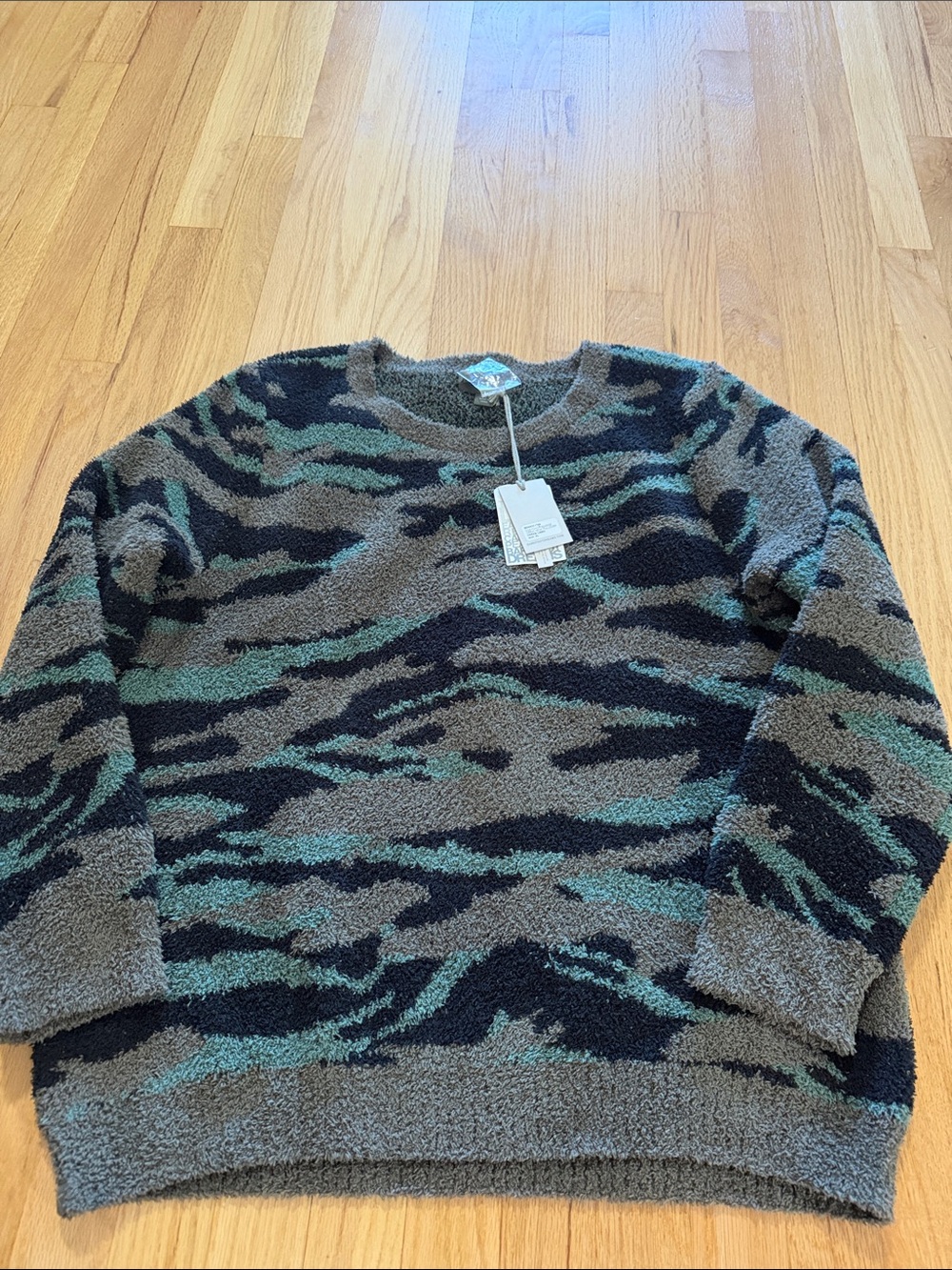 NWT Barefoot Dreams Cozychic Seaside Crewnck Pullover Green Camo Sz XL